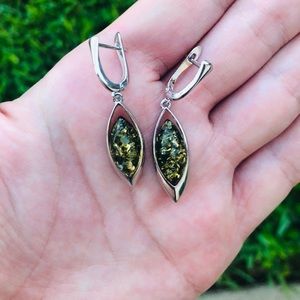 Amber earrings (AA13)
